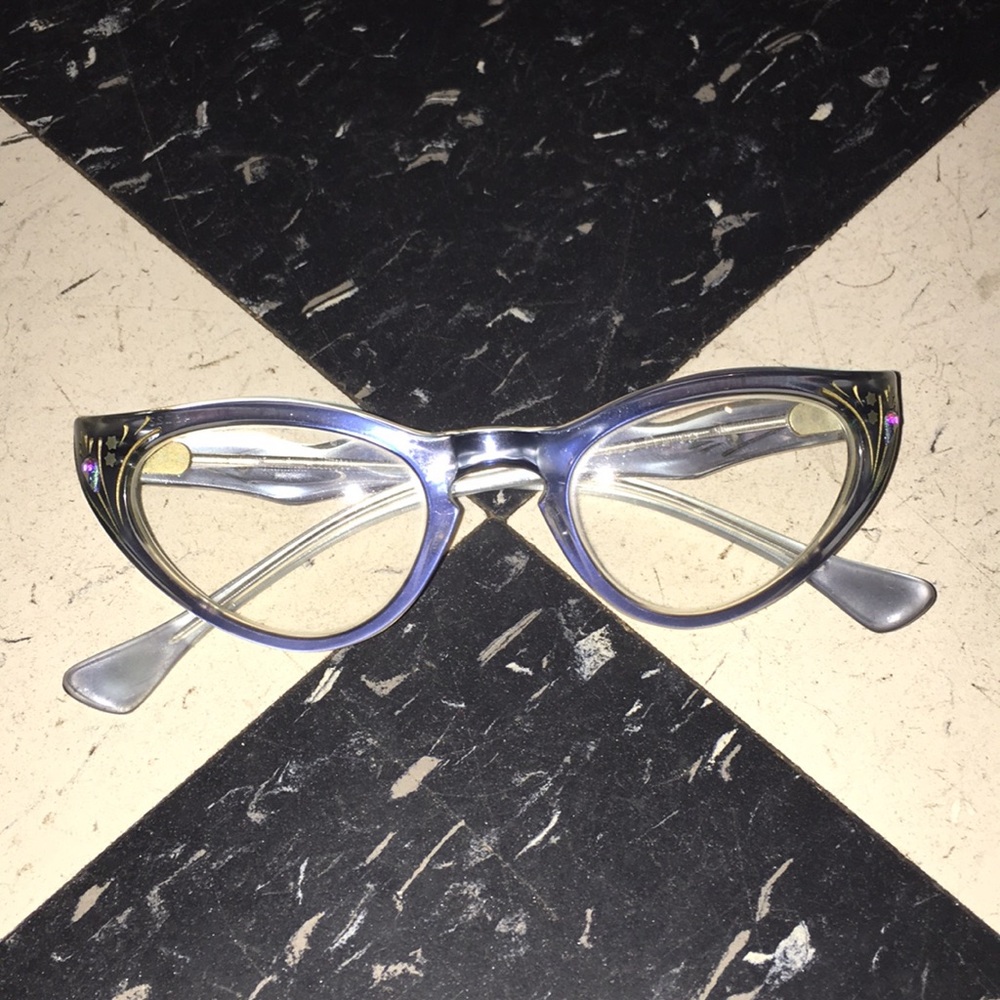 Dead stock vintage blue cat eye frames